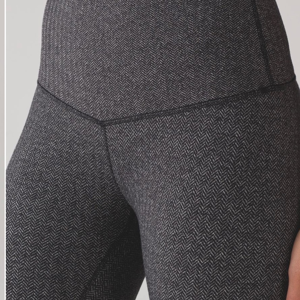 Lululemon Herringbone Wunderunders - image 3